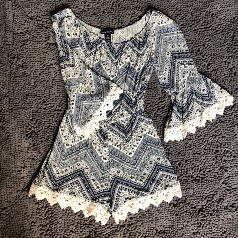 EUC Boutique Bell Sleeve Romper